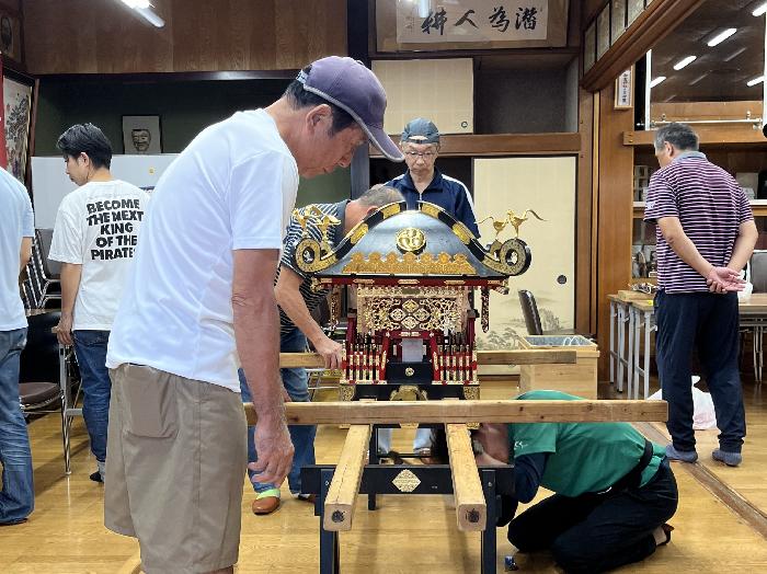 広町子ども神輿の準備