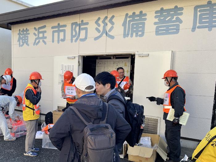 �^�c�ψ��ւ̃r�u�X�z�z