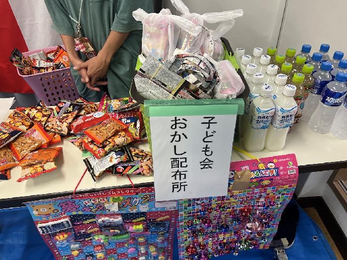 子供にはお菓子のプレゼント