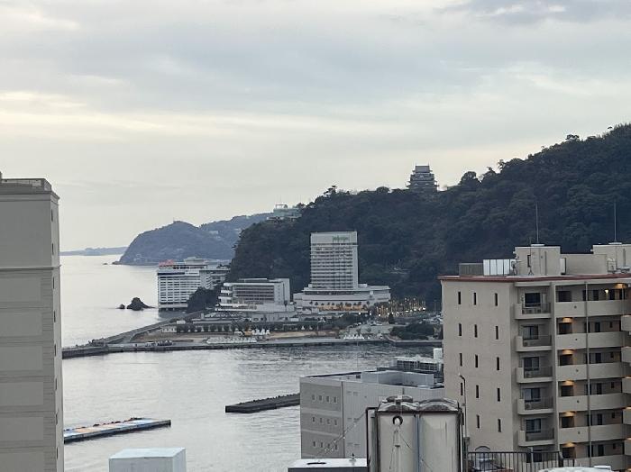 ��������M�C���]��