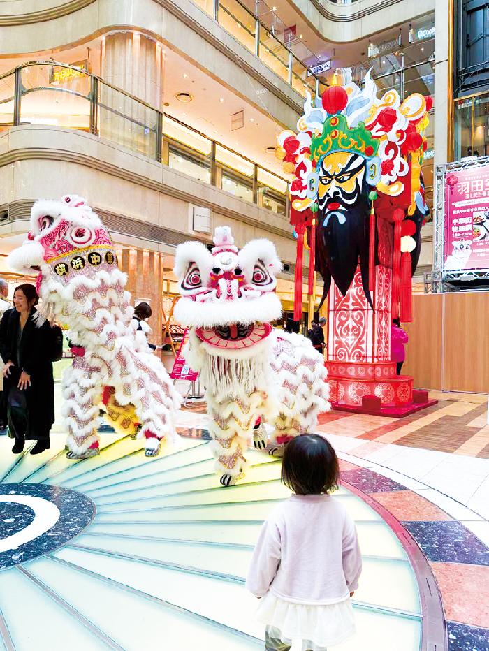 ���q������